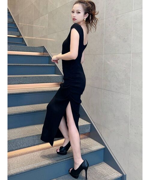 RESEXXY（リゼクシー）の「ディープスリットギャザーニットワンピース（ワンピース・レディース・ブラック/グリーン/ベージュ/モカ・FREE）」の21枚目の写真