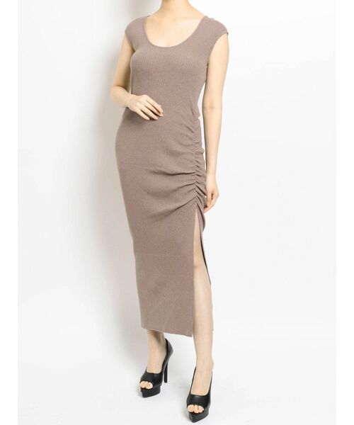 RESEXXY（リゼクシー）の「ディープスリットギャザーニットワンピース（ワンピース・レディース・ブラック/グリーン/ベージュ/モカ・FREE）」の12枚目の写真