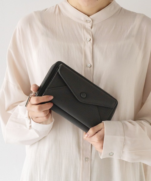 VitaFelice（ヴィータフェリーチェ）の「スキミング防止通帳ケース（パスポートケース・レディース・ライトグレー/モカ/チャコールグレー/シルバー/ブラック・FREE）」の2枚目の写真