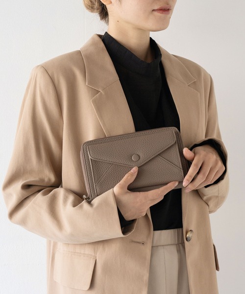 VitaFelice（ヴィータフェリーチェ）の「スキミング防止通帳ケース（パスポートケース・レディース・ライトグレー/モカ/チャコールグレー/シルバー/ブラック・FREE）」の4枚目の写真