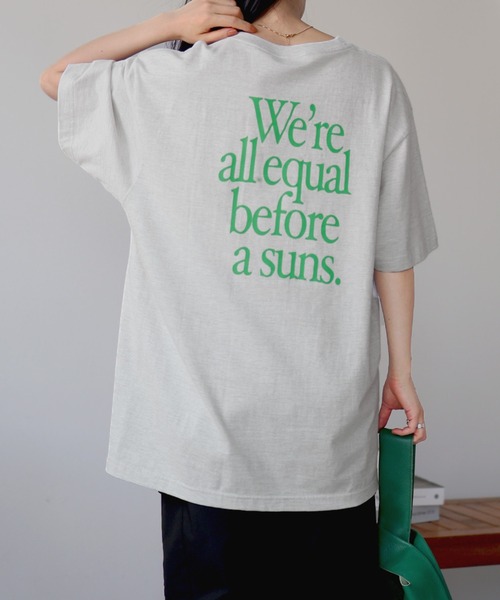 LIAN（リアン）の「ビッグロゴTシャツ（Tシャツ/カットソー・レディース・オフホワイト/ブラック/グリーン/ブルー/ピンク/レッド/オレンジ・FREE）」の3枚目の写真