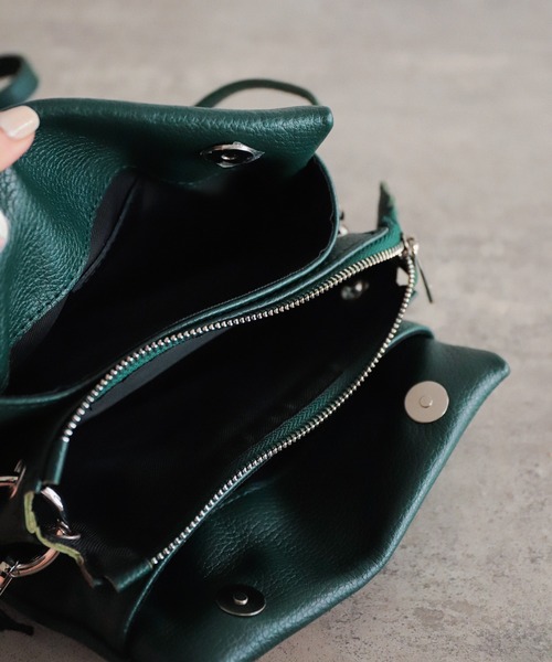 NOMBRE IMPAIR（ノンブルアンペール）の「【MARCO BIANCHINI】トリプルポケットショルダーBAG（ショルダーバッグ・レディース・ブラック/ブラウン/グリーン・FREE）」の11枚目の写真