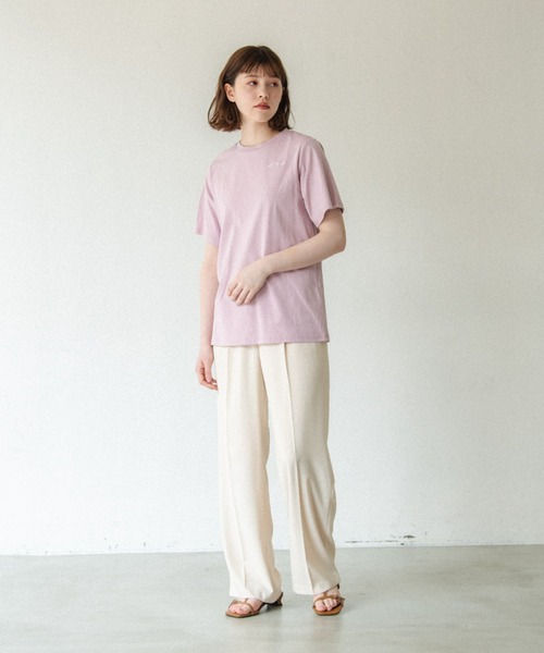 idem（イデム）の「idem logo T-shirt/idemロゴ刺繍Tシャツ（Tシャツ/カットソー・レディース・ホワイト/ブラック/パープル・FREE）」の14枚目の写真