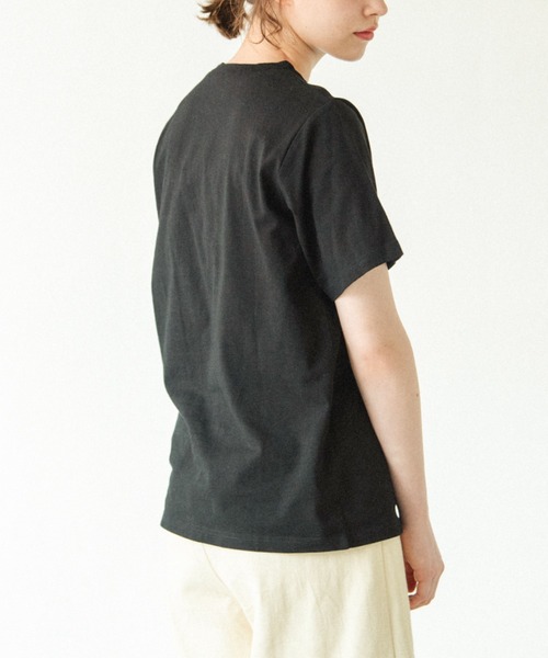 idem（イデム）の「idem logo T-shirt/idemロゴ刺繍Tシャツ（Tシャツ/カットソー・レディース・ホワイト/ブラック/パープル・FREE）」の22枚目の写真