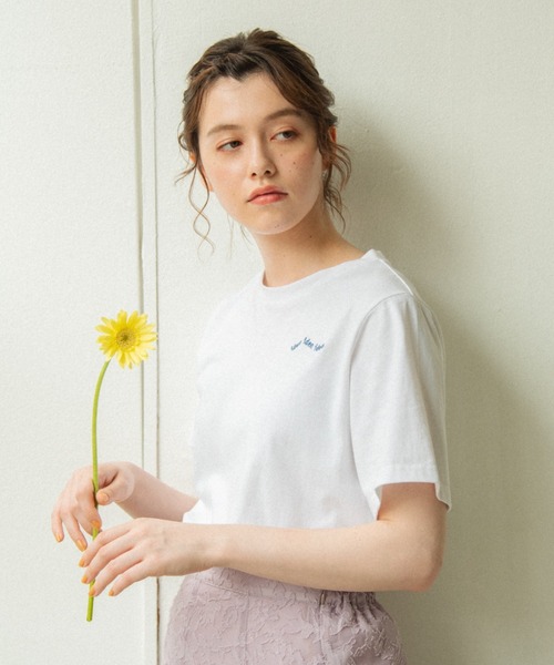 idem（イデム）の「idem logo T-shirt/idemロゴ刺繍Tシャツ（Tシャツ/カットソー・レディース・ホワイト/ブラック/パープル・FREE）」の21枚目の写真