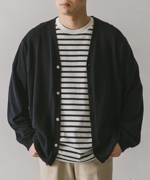 URBAN RESEARCH DOORS（アーバンリサーチドアーズ）の「強撚Vネックカーディガン（カーディガン/ボレロ・メンズ・ライトグレー/ネイビー/ターコイズブルー/グリーン・M/L）」の3枚目の写真
