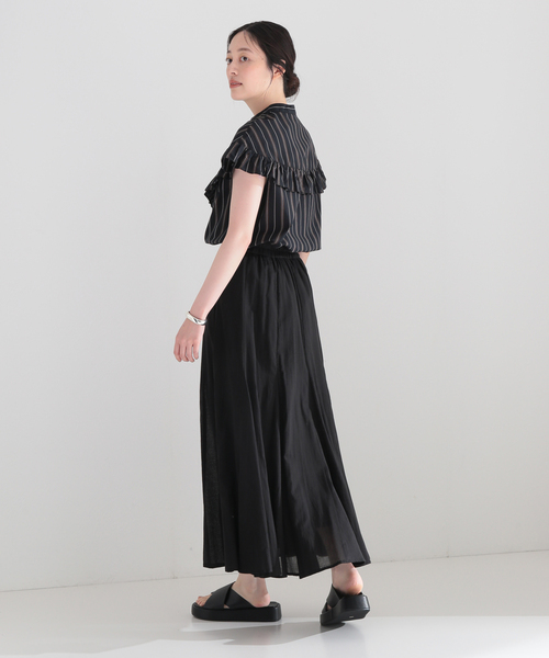 JOURNAL STANDARD(ジャーナルスタンダード)の「マルチストライプフリルブラウス(シャツ/ブラウス・レディース・ブラック/ブラウン/レッド・FREE)」の4枚目の写真