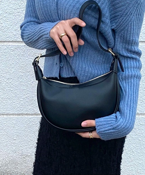 Dalfwin(ダールフィン)の「三日月ショルダーバッグ(ショルダーバッグ・レディース・ブラック/アイボリー/ベージュ・ONE SIZE/FREE)」の18枚目の写真