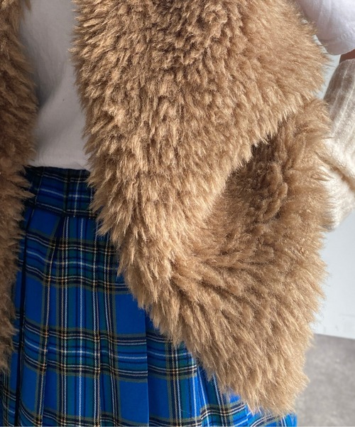 CPCM(シーピーシーエム)の「ボリュームプードルファーベスト(ベスト・レディース・ブラウン/オフホワイト/モカ・FREE)」の15枚目の写真