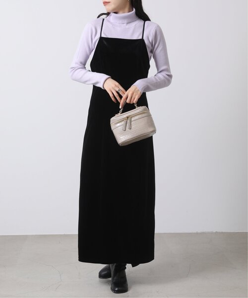 RAY CASSIN（レイカズン）の「ストレートベロアキャミワンピース（ワンピース・レディース・ブラック/カーキ/ベージュ・FREE）」の7枚目の写真