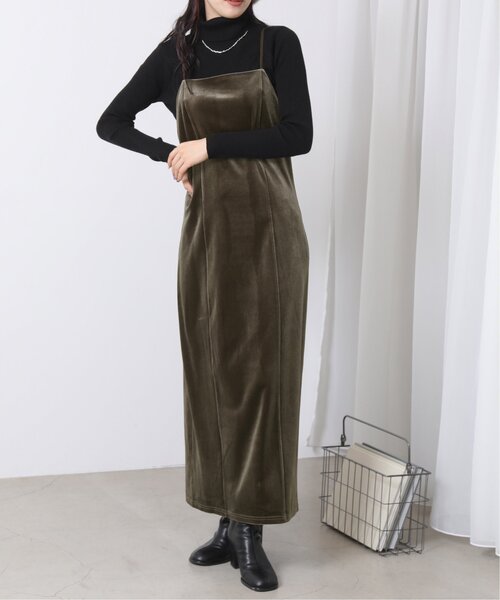 RAY CASSIN（レイカズン）の「ストレートベロアキャミワンピース（ワンピース・レディース・ブラック/カーキ/ベージュ・FREE）」の19枚目の写真