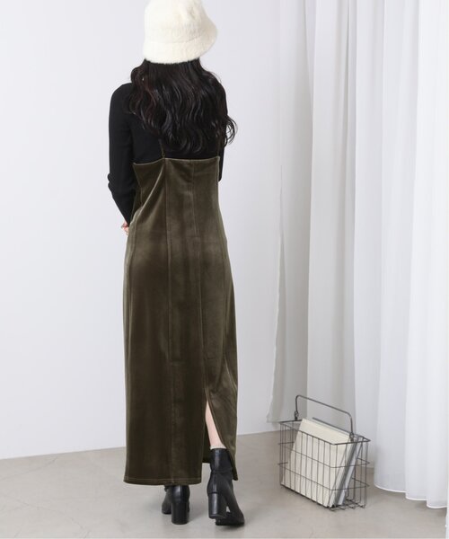 RAY CASSIN（レイカズン）の「ストレートベロアキャミワンピース（ワンピース・レディース・ブラック/カーキ/ベージュ・FREE）」の20枚目の写真