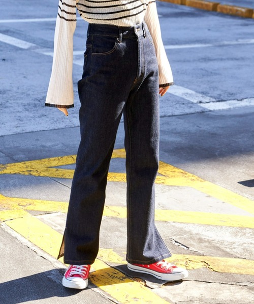 Auntie Rosa Holiday（アンティローザホリデー）の「【骨格ナチュラル】サイドスリットフレアデニム（デニムパンツ・レディース・ネイビー/ブラック・マルチサイズ）」の10枚目の写真