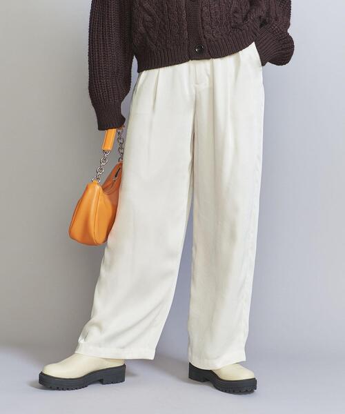 BEAUTY&YOUTH UNITED ARROWS（ビューティーアンドユースユナイテッドアローズ）の「ポリエステルサテン タックパンツ -ウォッシャブル-（その他パンツ・レディース・コバルトブルー/イエロー/オフホワイト・S/M）」の11枚目の写真