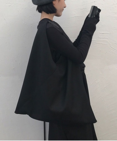 ibeul_（イベール）の「クロスショルダーバッグ（ショルダーバッグ・レディース・ブラック/グリーン・FREE）」の6枚目の写真