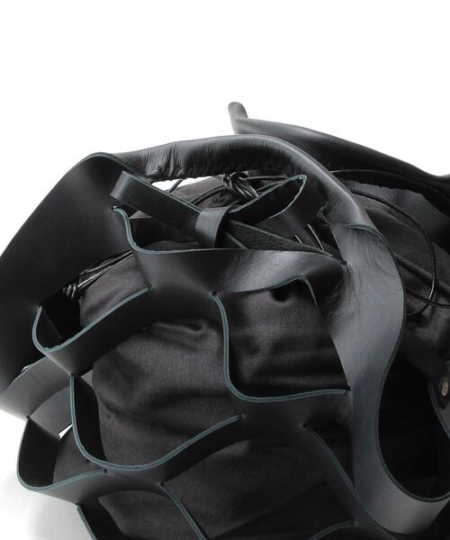 MAISON N.H PARIS（メゾンエヌアッシュパリ）の「【別注】＜ MAISON N.H PARIS ＞ メッシュ バッグ（ハンドバッグ・レディース・ブラック/オフホワイト・FREE）」の7枚目の写真