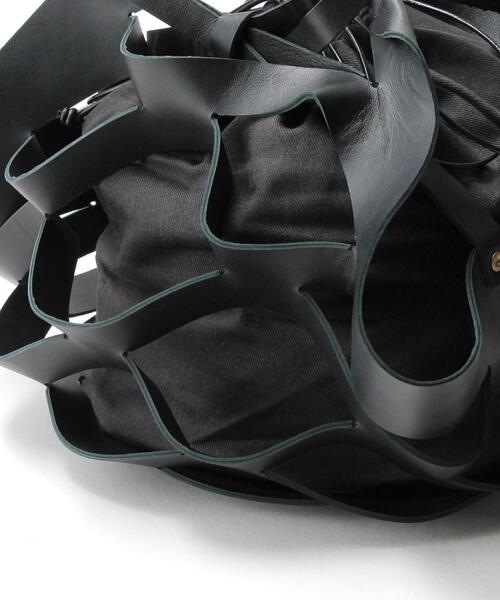 MAISON N.H PARIS（メゾンエヌアッシュパリ）の「【別注】＜ MAISON N.H PARIS ＞ メッシュ バッグ（ハンドバッグ・レディース・ブラック/オフホワイト・FREE）」の9枚目の写真