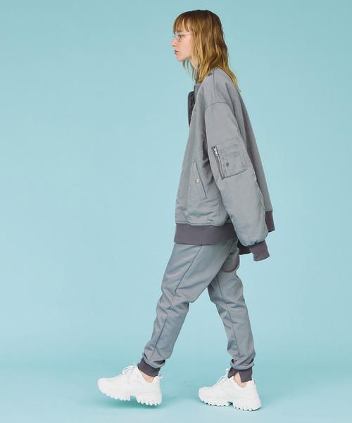 casane（カサネ）の「Wフロントボンバージャケット（MA-1・レディース・グレー/ブラック・1/3）」の8枚目の写真