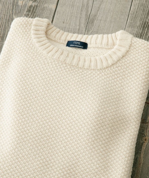 ITEMS URBANRESEARCH（アイテムズ アーバンリサーチ）の「マシンウォッシャブル クルーネックカノコニット（ニット/セーター・メンズ・オフホワイト/ピンク/グレー/グリーン/ネイビー・LARGE/MEDIUM）」の2枚目の写真