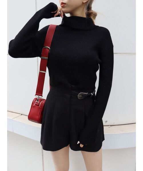 EVRIS(エヴリス)の「バックルデザインショートパンツ(その他パンツ・レディース・ブラウン/ブルー/ブラック・MEDIUM/SMALL)」の8枚目の写真