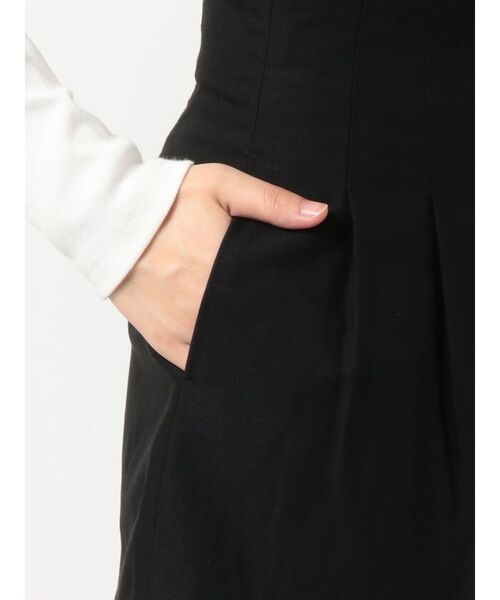 EVRIS(エヴリス)の「バックルデザインショートパンツ(その他パンツ・レディース・ブラウン/ブルー/ブラック・MEDIUM/SMALL)」の21枚目の写真