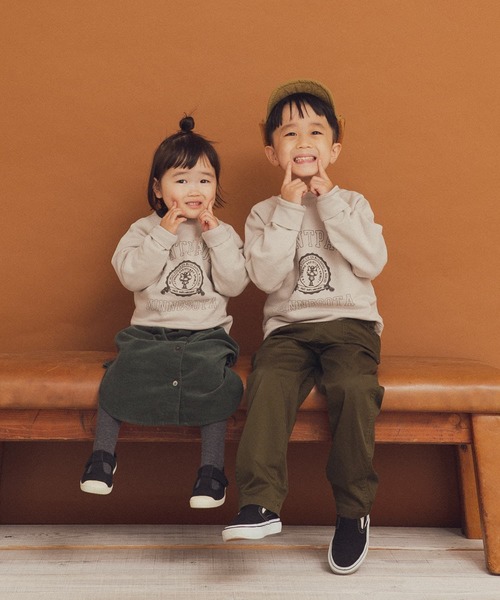 URBAN RESEARCH DOORS（アーバンリサーチドアーズ）の「『親子リンク』カレッジロゴスウェットプルオーバー(KIDS)（スウェット・キッズ・グレー系その他/ブラウン/パープル・120/135/105/150）」の18枚目の写真