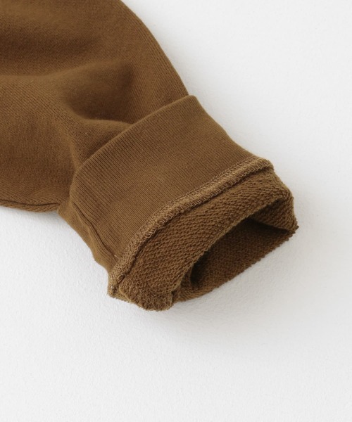 URBAN RESEARCH DOORS（アーバンリサーチドアーズ）の「『親子リンク』カレッジロゴスウェットプルオーバー(KIDS)（スウェット・キッズ・グレー系その他/ブラウン/パープル・120/135/105/150）」の7枚目の写真