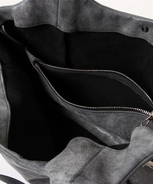 T.A.S（ティーエーエス）の「T.A.S ティーエーエス / PLEATED LEATHER 