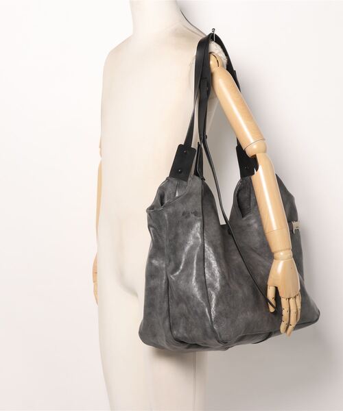 T.A.S（ティーエーエス）の「T.A.S ティーエーエス / PLEATED LEATHER 
