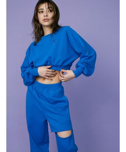 EVRIS(エヴリス)の「ショートスウェットトップス【セットアップ着用可能】(スウェット・レディース・ホワイト/ブラック/ブルー・FREE)」の7枚目の写真