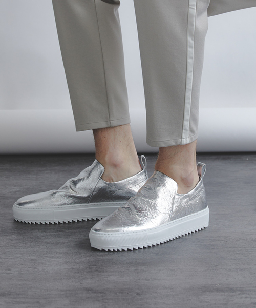 alfredoBANNISTER（アルフレッドバニスター）の「【シルバー】ソフトレザー ボリュームスニーカー（スニーカー・メンズ・シルバー・40/41/42/43）」の5枚目の写真
