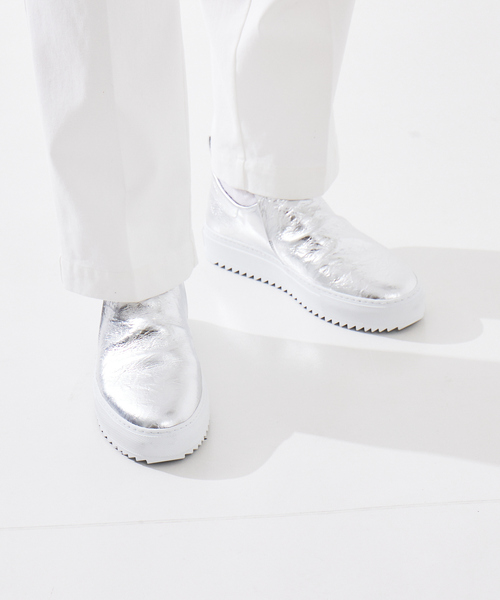 alfredoBANNISTER（アルフレッドバニスター）の「【シルバー】ソフトレザー ボリュームスニーカー（スニーカー・メンズ・シルバー・40/41/42/43）」の9枚目の写真