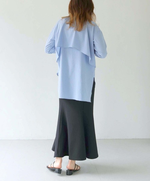 HER CLOSET（ハークローゼット）の「【vingtrois】ストライプヨークデザインブラウス（シャツ/ブラウス・レディース・オフホワイト/サックスブルー/ピンク/ネイビー/イエロー・M）」の4枚目の写真