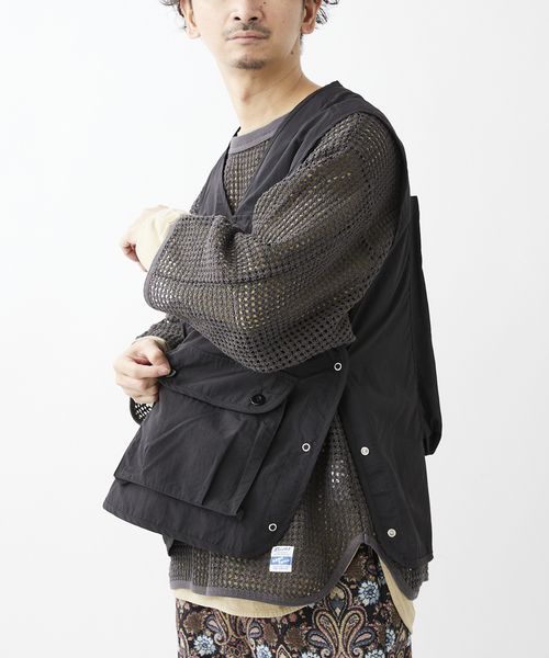 ARMY TWILL(アーミーツイル)の「【ARMY TWILL / アーミーツイル】別注 ナイロン ファティーグ ベスト(ベスト・メンズ・ブラック/カーキ/ホワイト・LARGE/MEDIUM)」の12枚目の写真