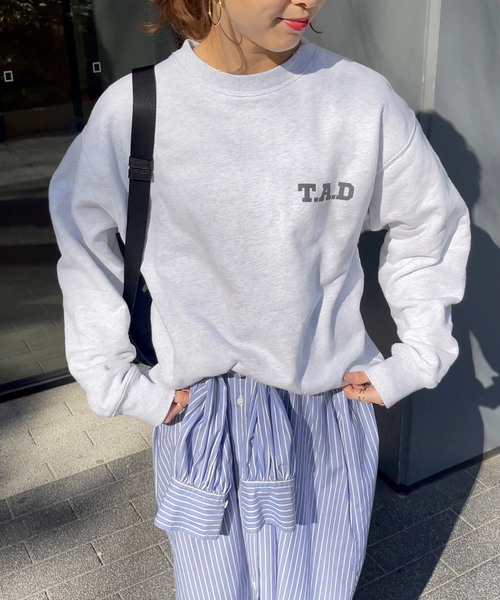 スピックアンドスパン　フロスト加工ロゴスウェット スピックアンドスパン フロスト加工ロゴスウェット スピック