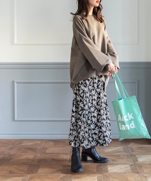 スーパービッグシルエットスウェット