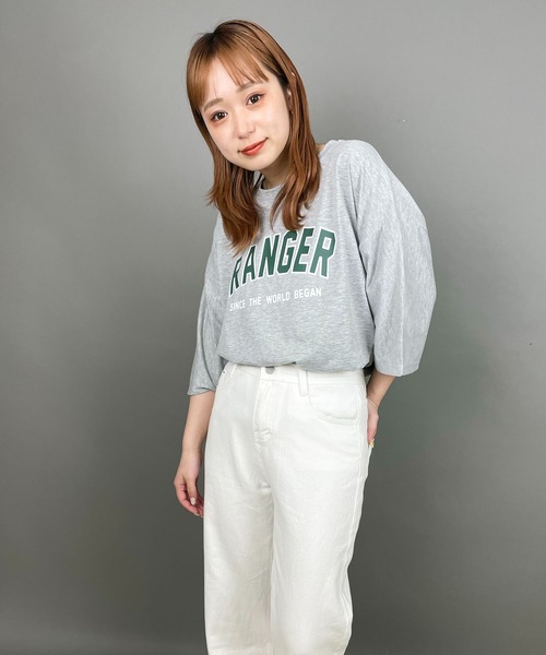 EPICKS(エピックス)の「オーバーサイズBIGカレッジロゴプリントTシャツ(Tシャツ/カットソー・レディース・グレー/ネイビー/ホワイト・LARGE/X-LARGE/MEDIUM)」の16枚目の写真