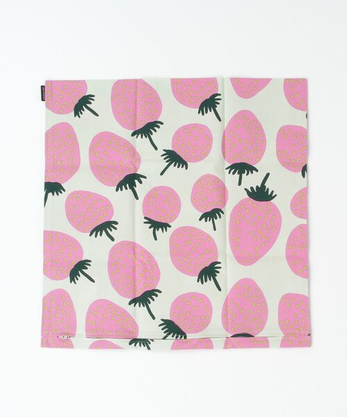 marimekko（マリメッコ）の「P.Mansikka / c.cover 50x50