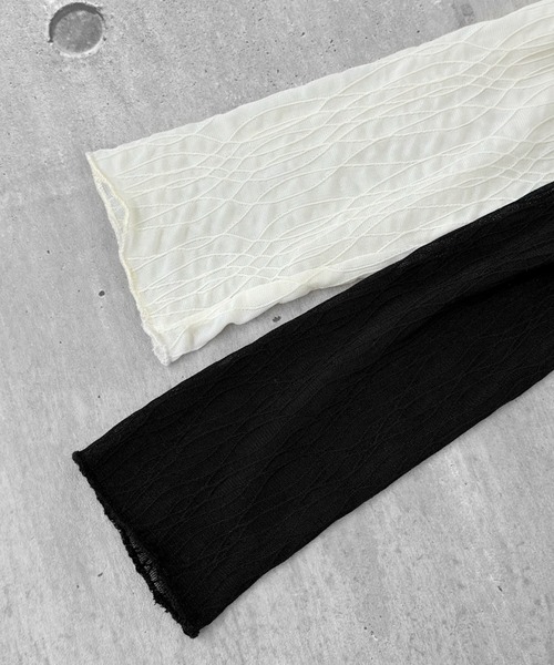 LVEU.（ラブユ.）の「【ZOZOTOWN限定】Nuance pattern high neck sheer tops / ニュアンス柄ハイネックシアートップス（Tシャツ/カットソー・レディース・ブラック/アイボリー・FREE）」の20枚目の写真