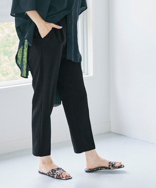 coca(coca)(コカ)の「ウエストタックテーパードパンツ(スラックス・レディース・ライトベージュ/ブラック・L/M)」の11枚目の写真