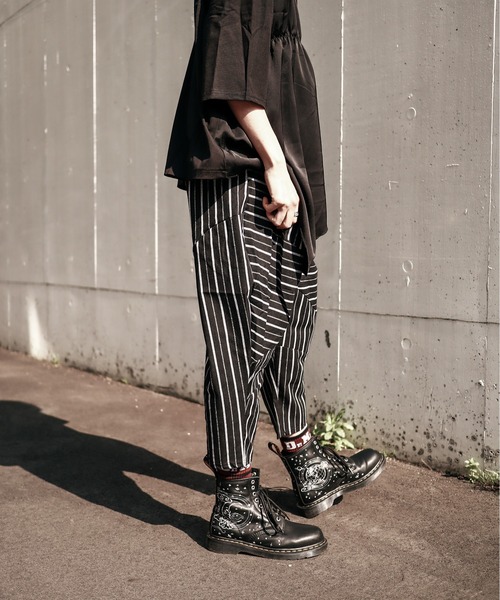 rovtski（ロフトスキー）の「ストライプサルエルパンツ（デニムパンツ