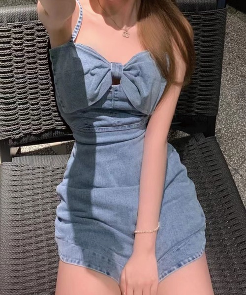 SPIGA(スピーガ)の「フロントリボンデニムキャミワンピース(ワンピース・レディース・ブラック/ブルー・FREE)」の3枚目の写真