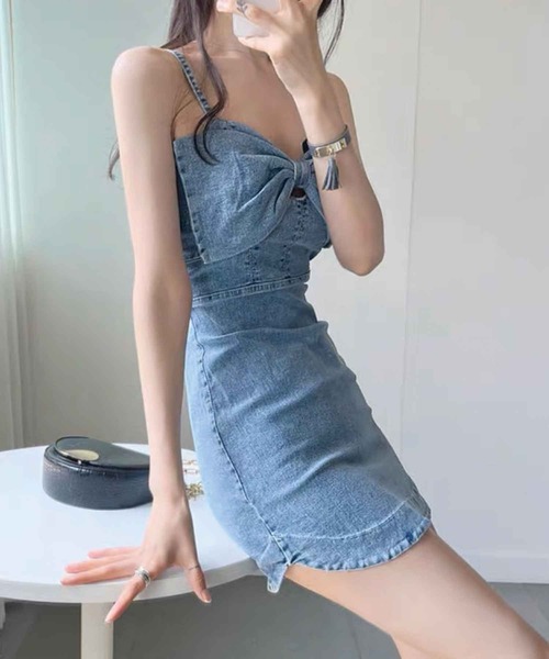 SPIGA(スピーガ)の「フロントリボンデニムキャミワンピース(ワンピース・レディース・ブラック/ブルー・FREE)」の19枚目の写真