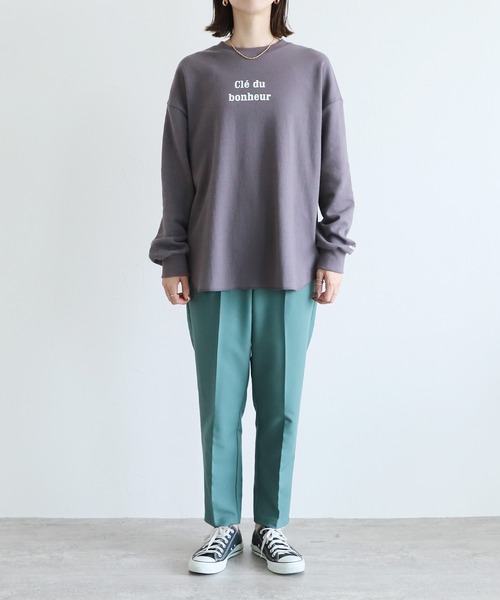 reca(レカ)の「ロゴプリントロンTシャツ(Tシャツ/カットソー・レディース・ナチュラル/チャコールグレー/オフホワイト/グレー系/ライトグレー・FREE)」の10枚目の写真