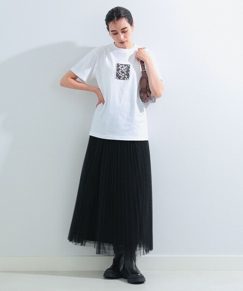 Ray BEAMS(レイビームス)の「Available Today × Ray BEAMS / 別注 Mini Photo Tシャツ(Tシャツ/カットソー・レディース・サックスブルー/ホワイト/レッド・ONE SIZE)」の4枚目の写真