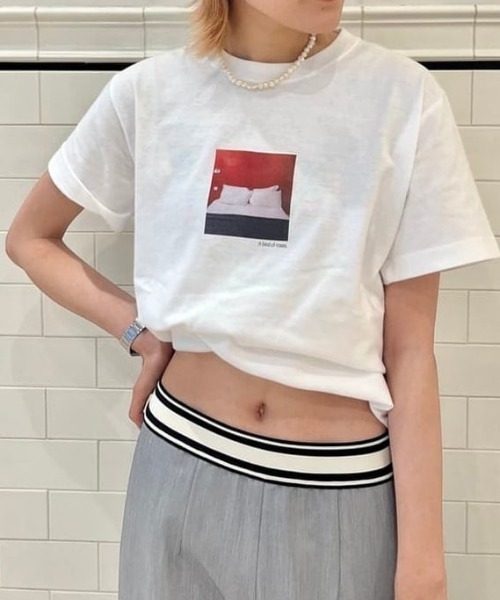 Ray BEAMS(レイビームス)の「Available Today × Ray BEAMS / 別注 Mini Photo Tシャツ(Tシャツ/カットソー・レディース・サックスブルー/ホワイト/レッド・ONE SIZE)」の1枚目の写真