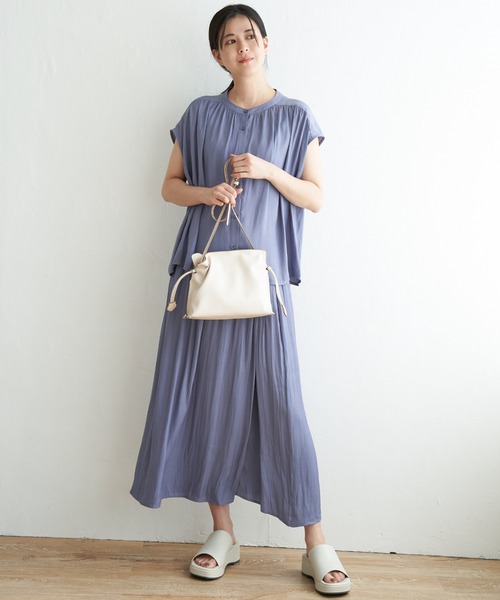 ikka(イッカ)の「カッセンギャザーフレンチソデシャツ(シャツ/ブラウス・レディース・モカ/ブルー系その他/ブラック・L/M)」の8枚目の写真