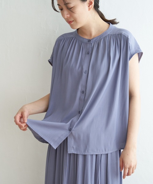 ikka(イッカ)の「カッセンギャザーフレンチソデシャツ(シャツ/ブラウス・レディース・モカ/ブルー系その他/ブラック・L/M)」の11枚目の写真