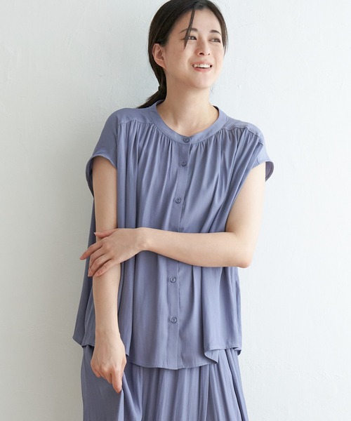 ikka(イッカ)の「カッセンギャザーフレンチソデシャツ(シャツ/ブラウス・レディース・モカ/ブルー系その他/ブラック・L/M)」の19枚目の写真