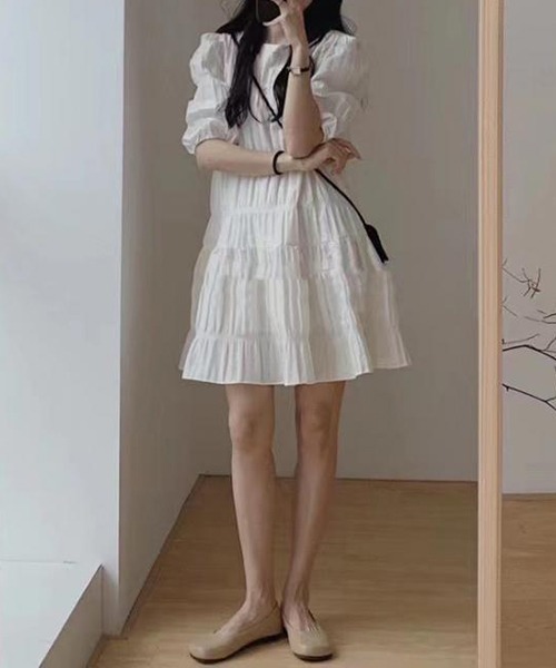 gossip!ロサンゼルス(ゴシップロサンゼルス)の「YUGA パフスリーブ プリーツワンピース(ワンピース・レディース・ホワイト/ブラック・L/M)」の9枚目の写真